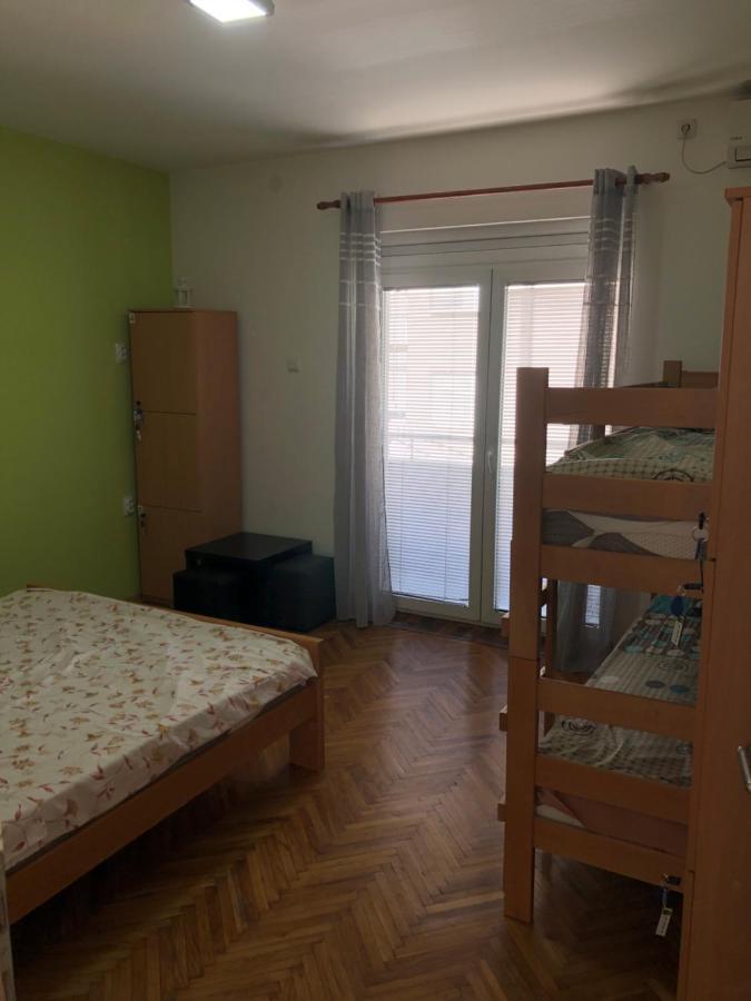 Skopje Downtown Hostel エクステリア 写真